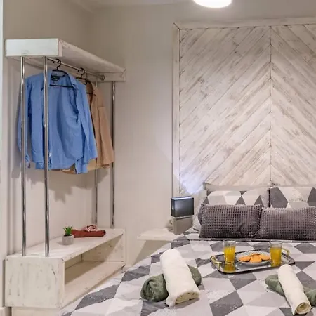 Bella Partenza * Corfu (city)