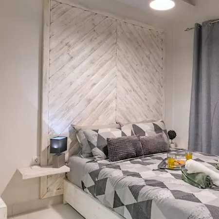 Bella Partenza * Corfu (city)